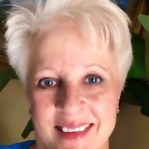 Meet your Posher, Cindy